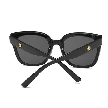 AKAgafas 2021 Klasszikus Sunglasse Nők Túlméretezett Női Napszemüveg Luxus Szemüveg Négyzet Napszemüveg Női Retro Gafas De Mujer 4